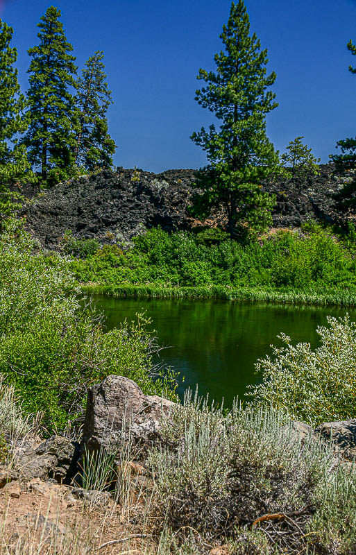 2024 07 19 Newberry lava flow and the Deschutes Roiver 7996