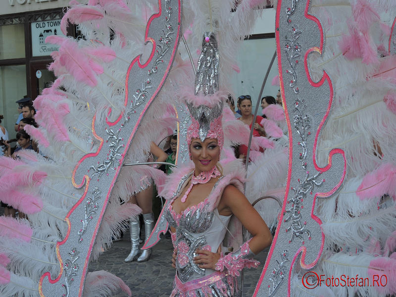 b-fit-santa-cruz-carnival-group-26.JPG