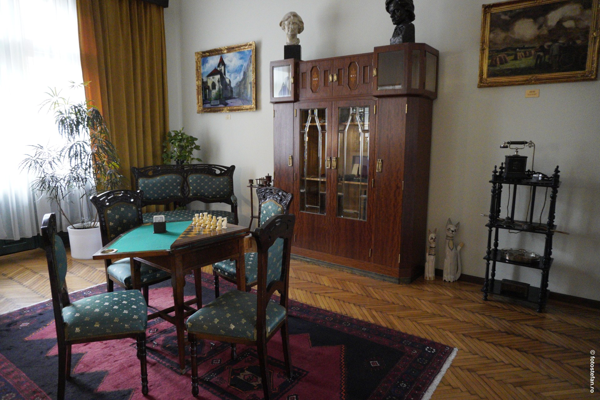 casa-darvas-oradea-camera-domnilor.JPG