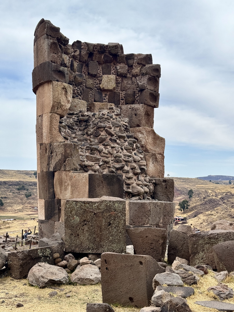 241025-078-Necropole de Sillustani.JPG