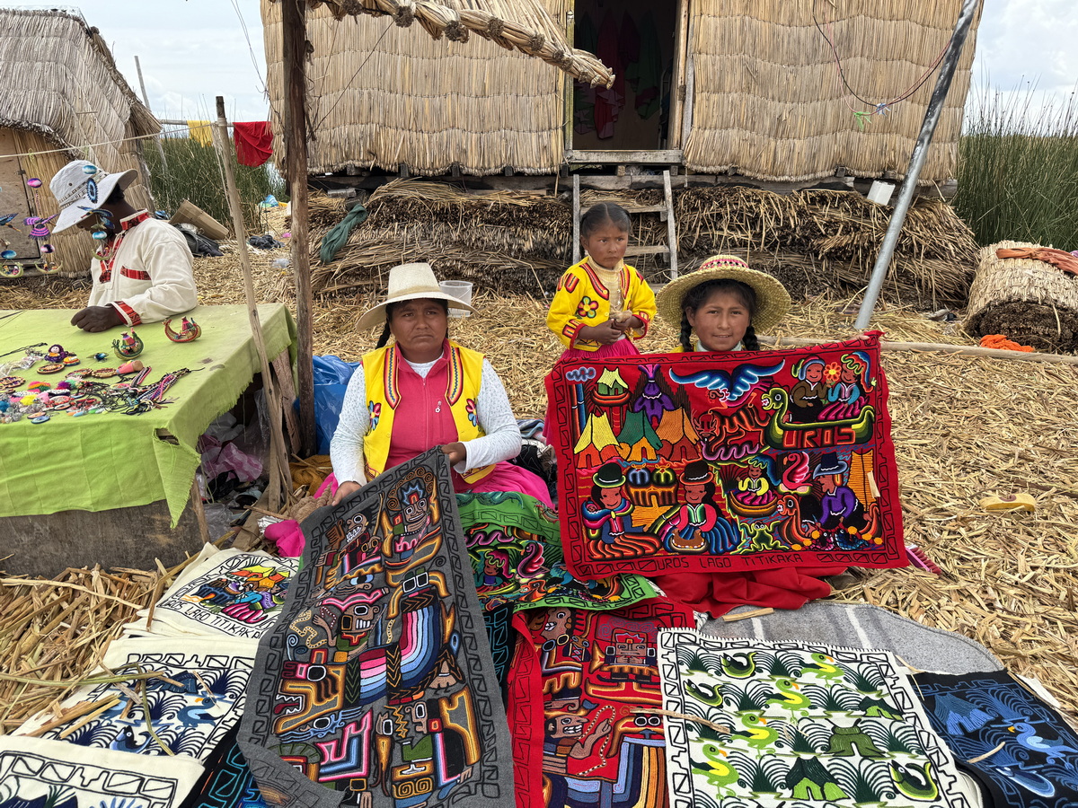 241026-090-Croisire Iles dUros - Lac Titicaca.JPG
