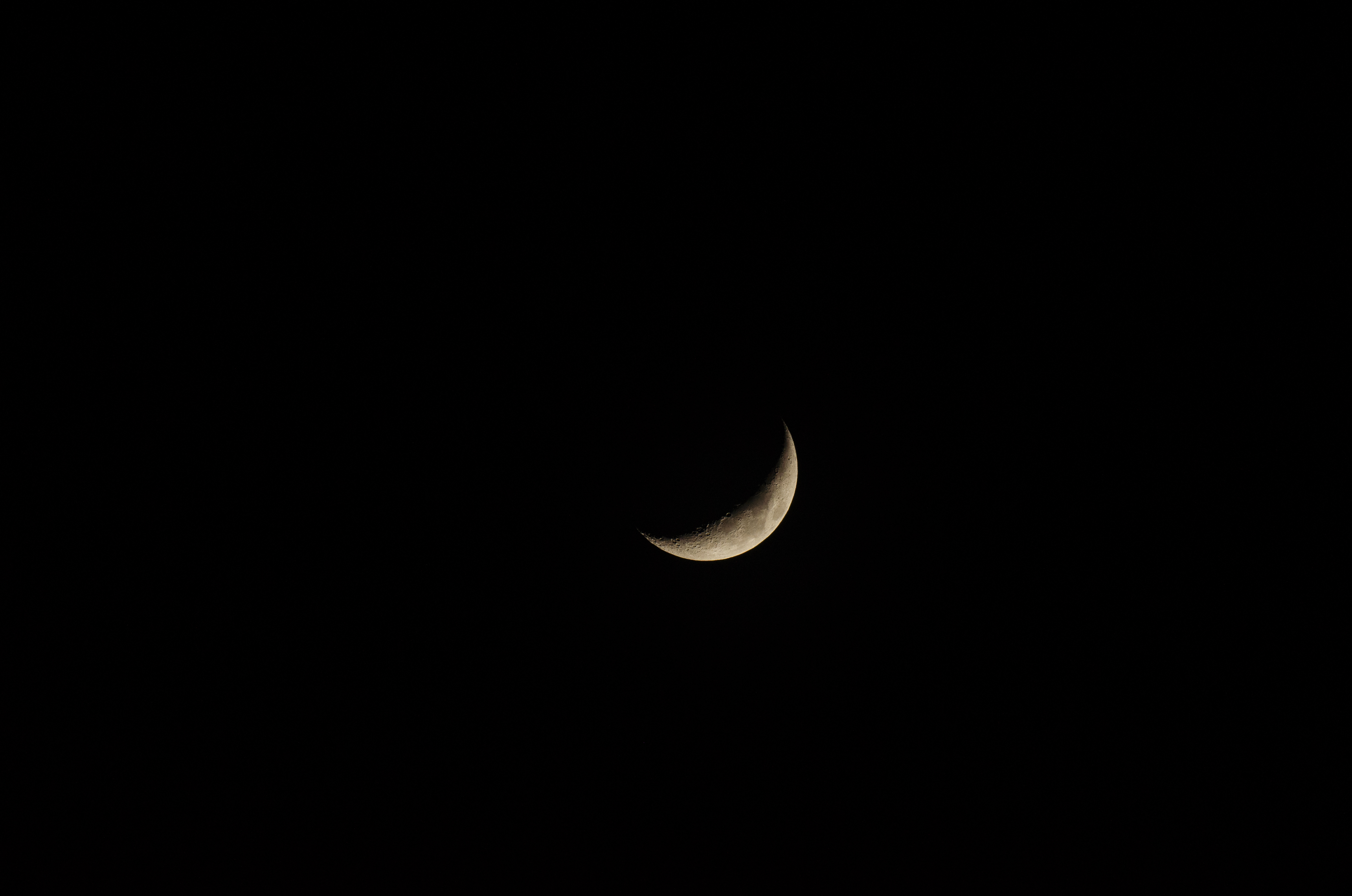 Waxing Crescent, 24%   _DSC3464-ar, full size.jpg