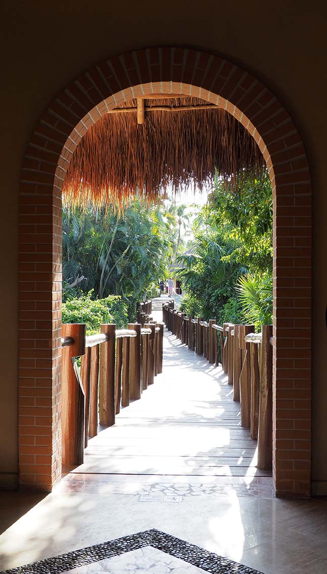 Portal C225323.JPG