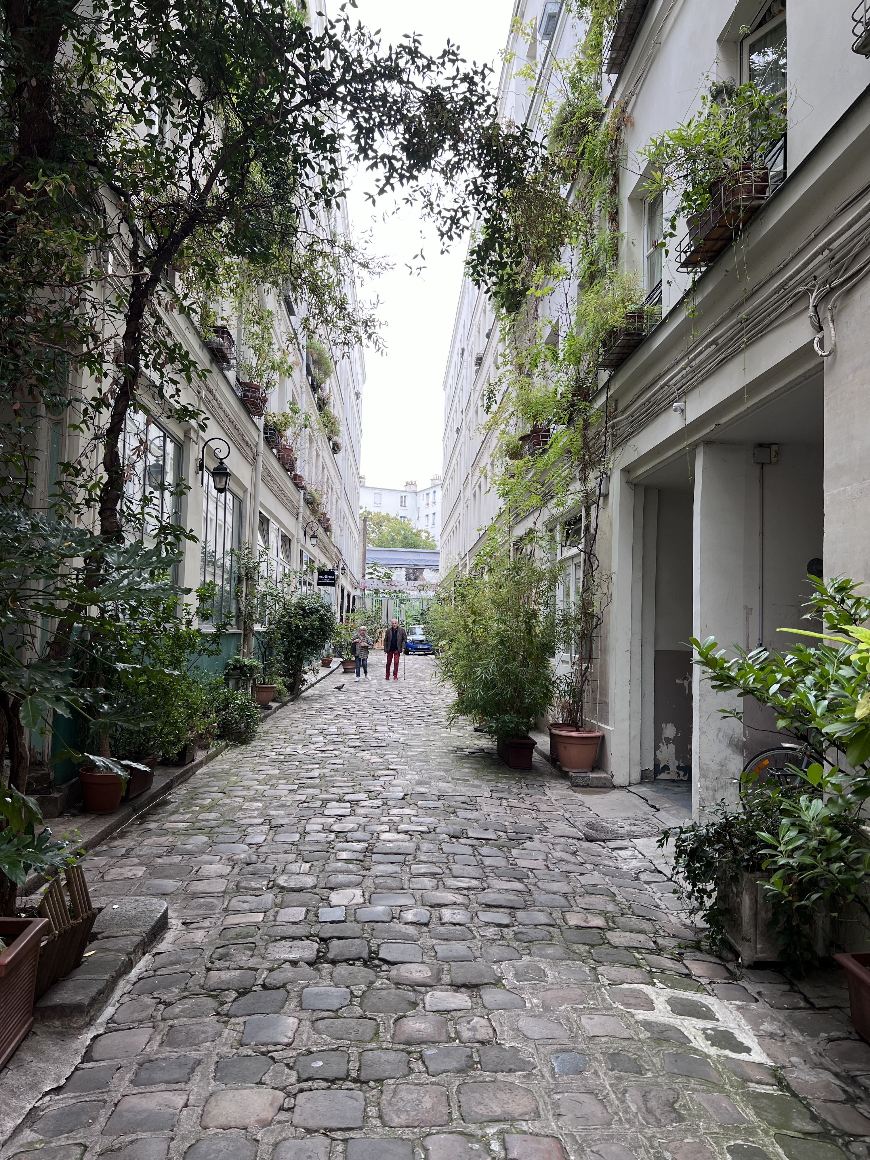 Cour de lOurs, Paris 11me