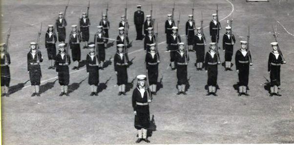 1947 - SUE HASKINS, SEAMAN JOHN HASKINS IN FRONT.jpg