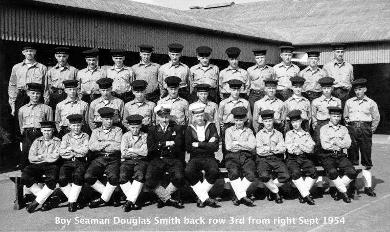 1954, 7TH SEPTEMBER - DOUG SMITH, ANNEXE, I AM 3RD FROM RIGHT AND BRIAN HUBBARD IS 5TH FROM LEFT BACK ROW..jpg