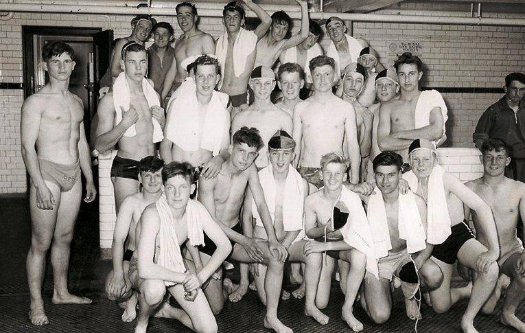 1962 - EDWARD T. HANKINSON, COLLINGWOOD DIV. SWIMMING TEAM..jpg