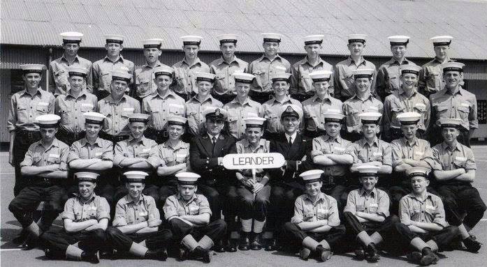 1970 - BARRY HAWTHORNE, LEANDER - I AM FRONT ROW 2ND FROM RIGHT.jpg