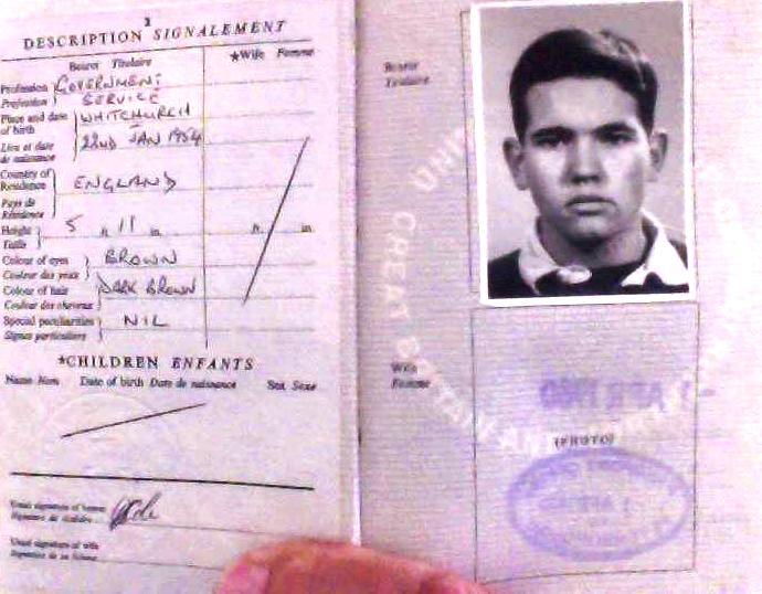 1970, APRIL - DEREK COLE, PASSPORT ISSUED PRIOR TO GOING ON DRAFT..jpg