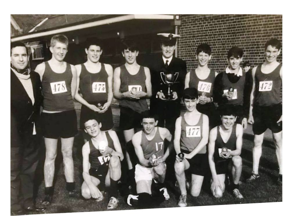 1971 - MICHAEL GREEN, RODNEY DIVISION, CROSS COUNTRY TEAM, LT CDR CHRISTIE, DO IS ON THE LEFT..jpg