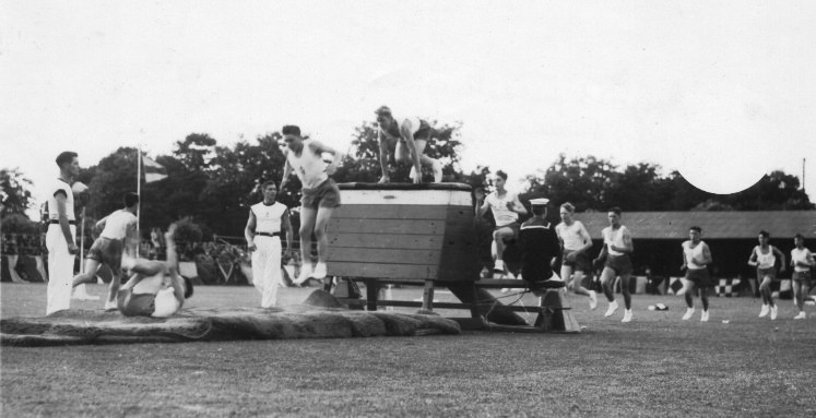 1949 -  GYM DISPLAY PRACTICE AT IPSWICH FOOTBALL GROUND, 2..jpg