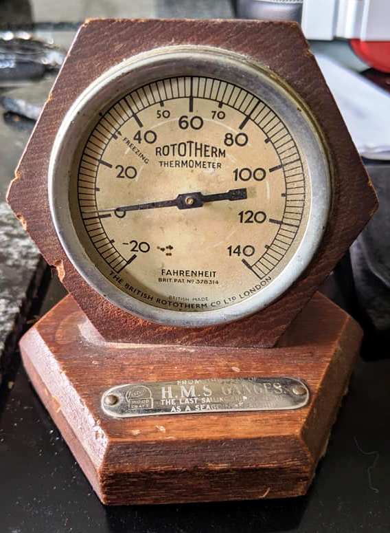 UNDATED - THERMOMETER MOUNTED IN WOOD FROM THE OLD ORIGINAL GANGES 1..jpg