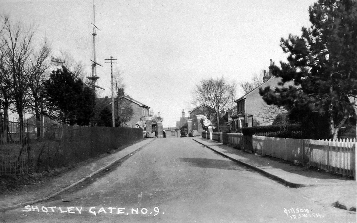 UNDATED - CALEDONIA ROAD AND MAIN GATE.jpg