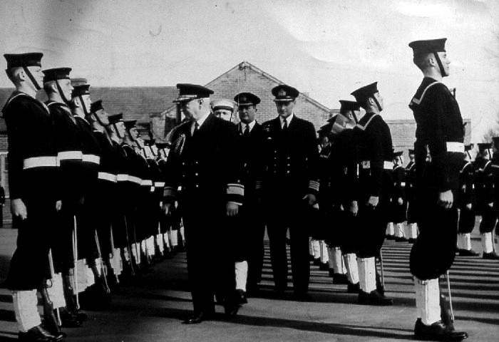 1949 - DIVISIONS, GUARD BEING INSPECTED BY A U.S. ADMIRAL FOLLOWED BY CAPT. ROBSON AND CDR. FARNWORTH.JPG