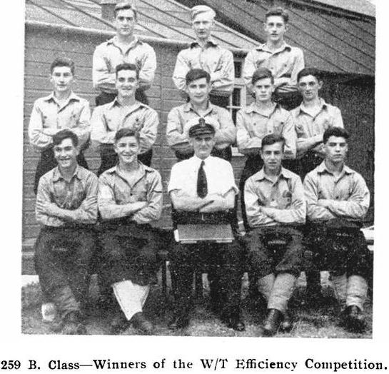 1948-49 - DICKIE DOYLE, HAWKE, 259 CLASS, WIINERS OF SENIOR W.T. EFFIENCY COMPETITION, PO TEL. CROWTHER.jpg