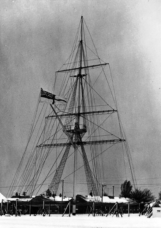 UNDATED - THE MAST IN THE SNOW.jpg