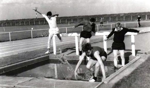 1969, NOVEMBER - KEVIN PEARCE, 1970 SPORTS DAY.JPG