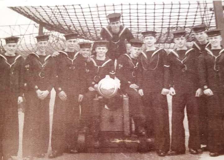 1953 - HAROLD BARRIE, BLAKE DIVISION, BOY COXSWAIN, I AM 2ND FROM RIGHT.jpg