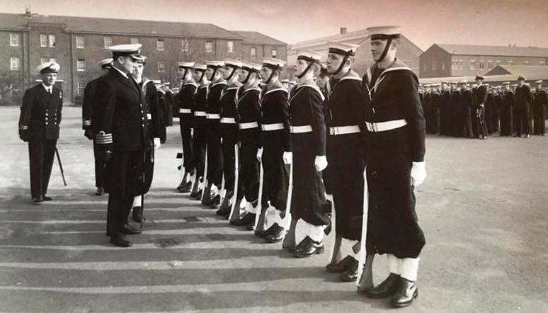 1968 - STAN MIDDLETON, 02 RECR., GUARD INSPECTION, I AM 2ND FROM THIS END, B..jpg