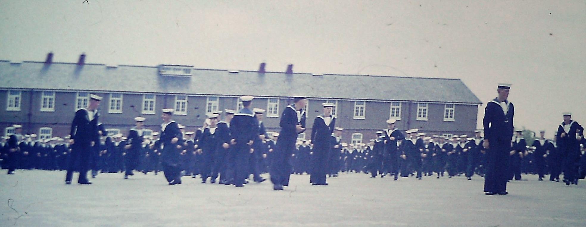 1964, SEPTEMBER - GEOFFREY BRIDGE, FROBISHER, 761 CLASS, PARENTS DAY JULY 1965, DIVISIONS 2..jpg