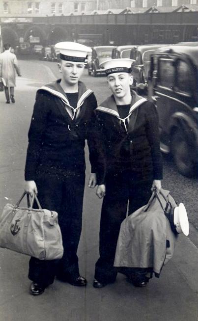 1964 - MICHAEL LUKE, WITH TERRY STONE AT EUSTON STATION.jpg