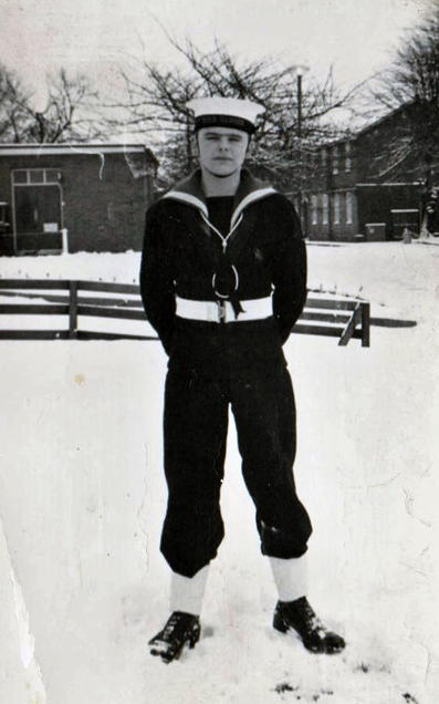 1968 - CHRIS NEYLAN, KEPPEL, 41 CLASS, IN THE SNOW.jpg