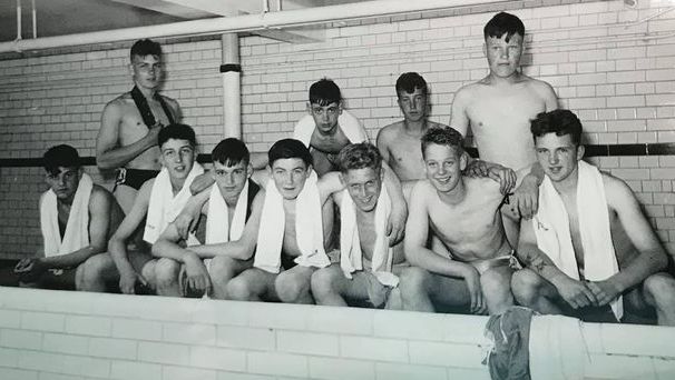 1957 - DUNCAN A. SMITH, DRAKE DIVISION, 62 CLASS, BY THE SWIMMING POOL, E..jpg