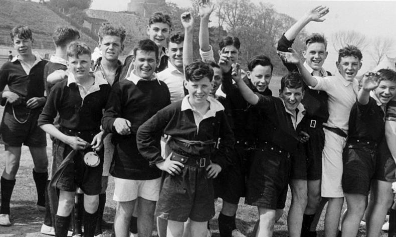 1954, JANUARY - MIKE MARGARY, ANSON DIVISION, 372 CLASS, SPORTS DAY.jpg