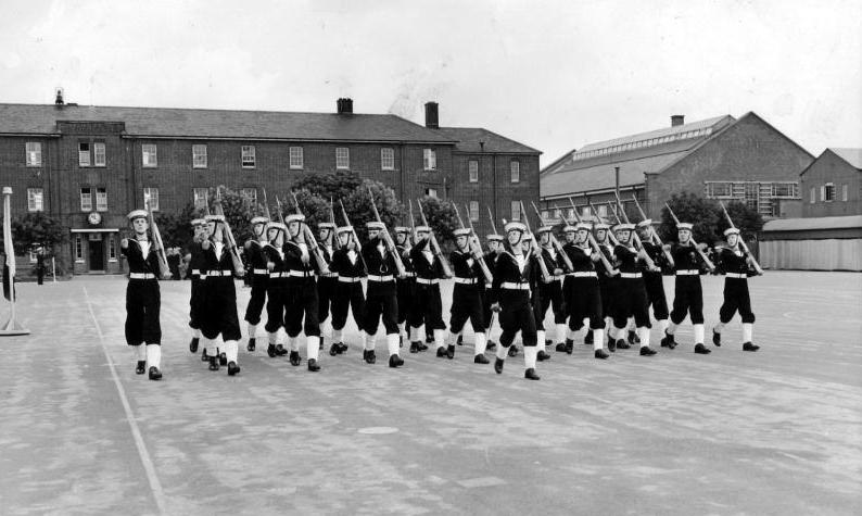 1954, JANUARY - MIKE MARGARY, ANSON DIVISION, 372 CLASS. GUARD MARCH PAST..jpg