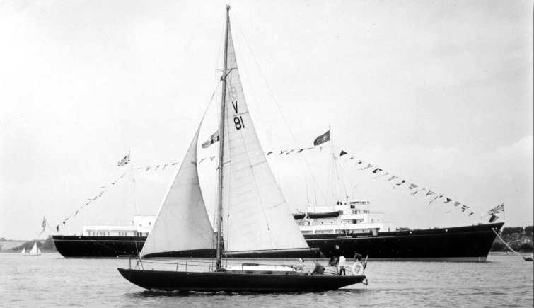 1961, 21ST JULY - PETER BONNER, ROYAL YACHT, DRESSED OVERALL OFF SHOTLEY.jpg