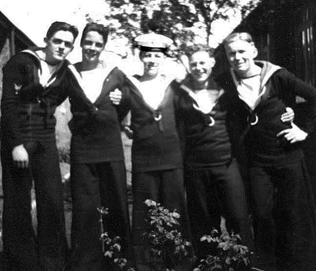 1948, 16TH MARCH - ARTHUR WOODWARD - RODNEY 254 CLASS, L TO R, ROY SMITH, NK, GERRY TIPPING, AJ SMITH AND ME.jpg