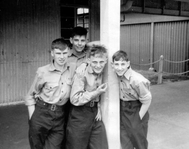 1966, MAY - ROBERT NEWMAN, 84 RECR., HAWKE DIVISION, I'M 2ND FROM RIGHT.jpg