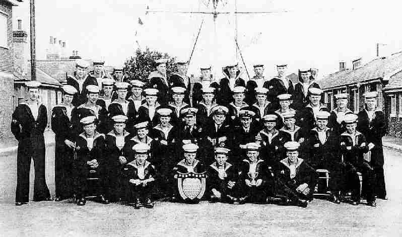 1960, 2ND MAY - PETER SWANN,, 223 AND 232 CLASSES, KEPPEL DIV., DRAFT CLASSES  JUNE 1961.jpg