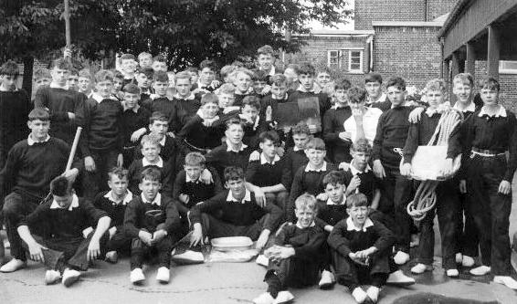 1966, 25TH APRIL -  GEG HOPKINS, EXMOUTH DIV. CUTTER CREWS, I'M HOLDING AN OAR.jpg