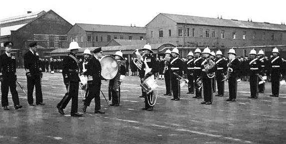 1950 - MAXIE BEARE RM, BAND BEING INSPECTED , SUNDAY DIVISIONS.jpg