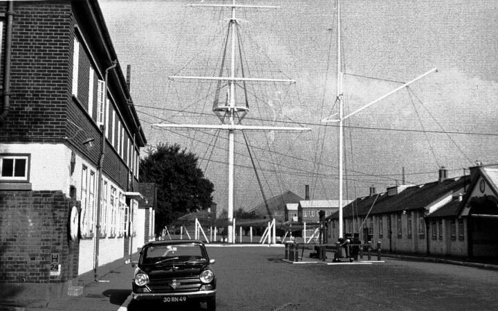 UNDATED - THE QUARTER DECK AND THE TRAINING MAST.jpg