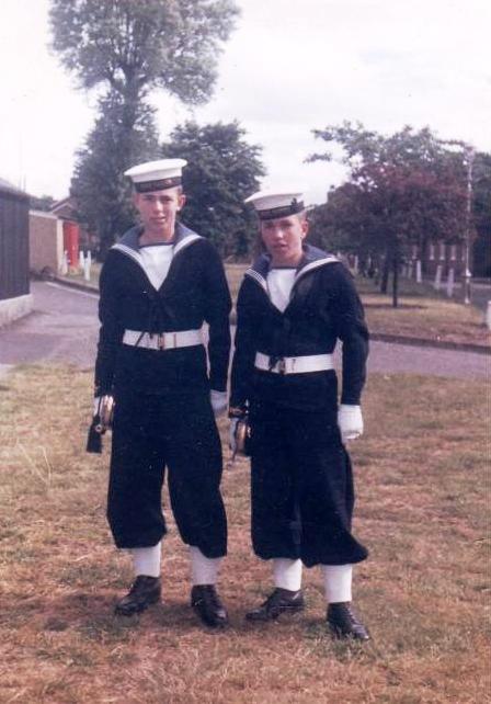 1960, 12TH JULY - ROBBIE BRIERLY, BLAKE, 251 CLASS, 4 MESS, WITH LANFEAR, SILVER BUGLERS, 04..jpg