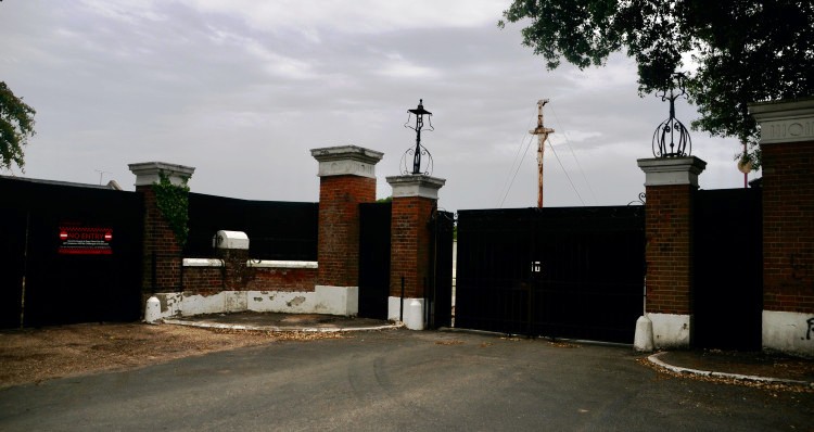 2022, 30TH JUNE - DAVID RYE, FROM SHOTLEY LOCAL MEDIA, MAIN GATE AS IT IS NOW.jpg