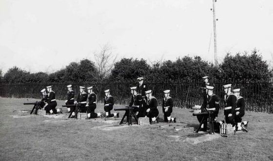 1963 APRIL - LESLIE IRWIN BRYAN, SALUTING GUN CREWS.jpeg