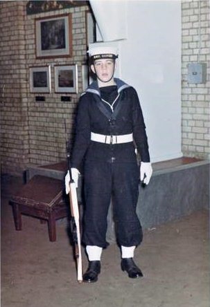 1970, 14TH SEPTEMBER - DAVE RATCHFORD, 06, IN NELSON HALL AFTER GUARD PARADE.jpg