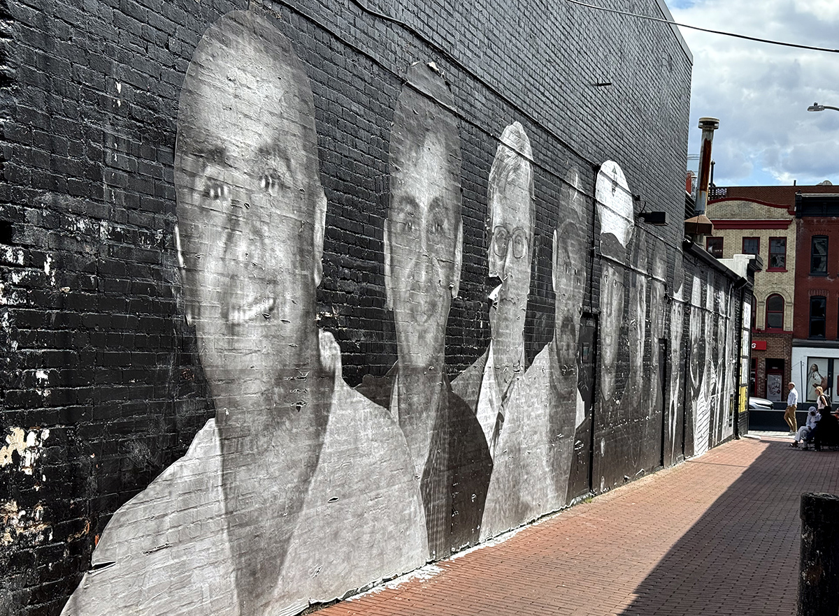 Wrongfully detained Americans mural 