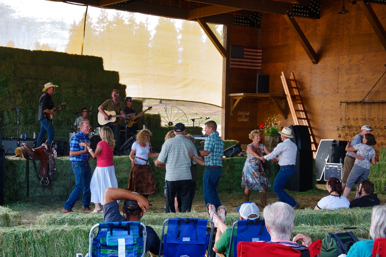 Barn concert