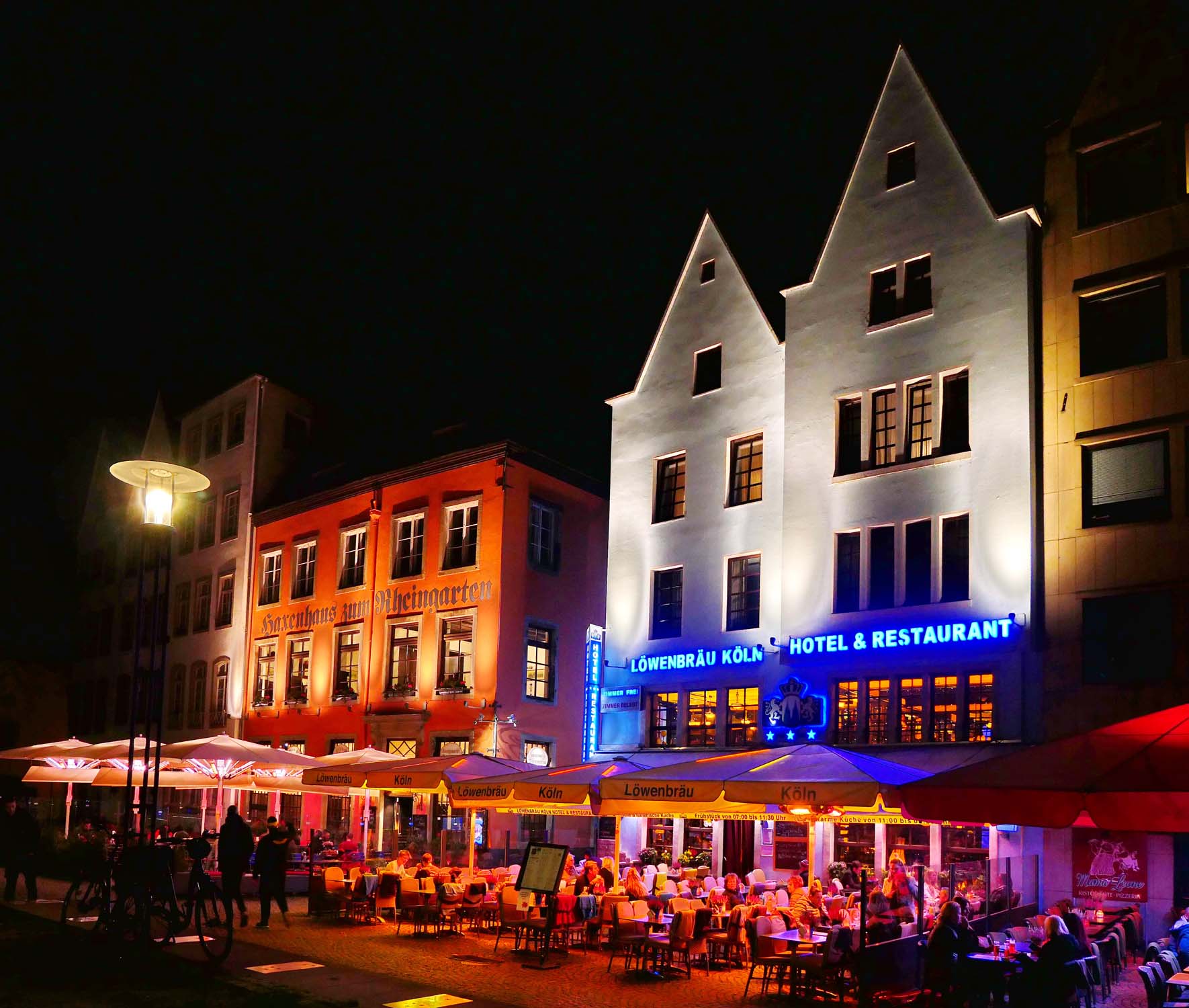 One of the most typical places in Cologne, near the cathedral. 