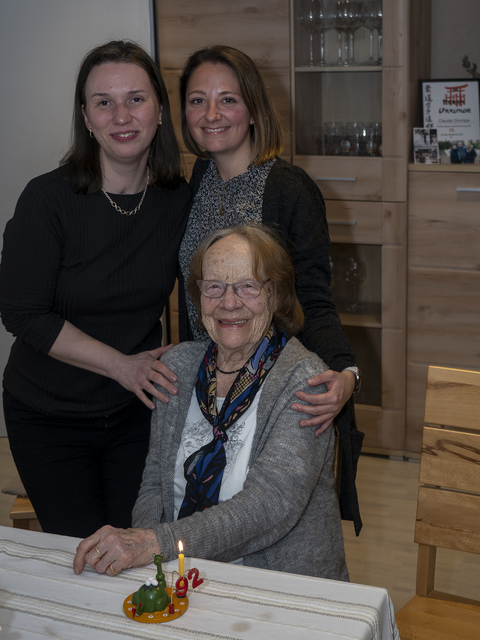 Olessia, Kate und Oma