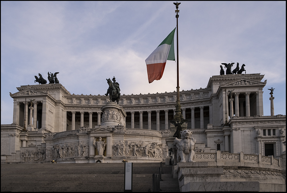 From Piazza Venezia, Altare della Patria...