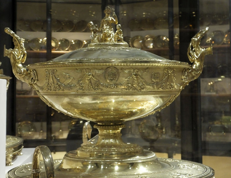  Silver Museum Hofburg_Gold plated tureen
