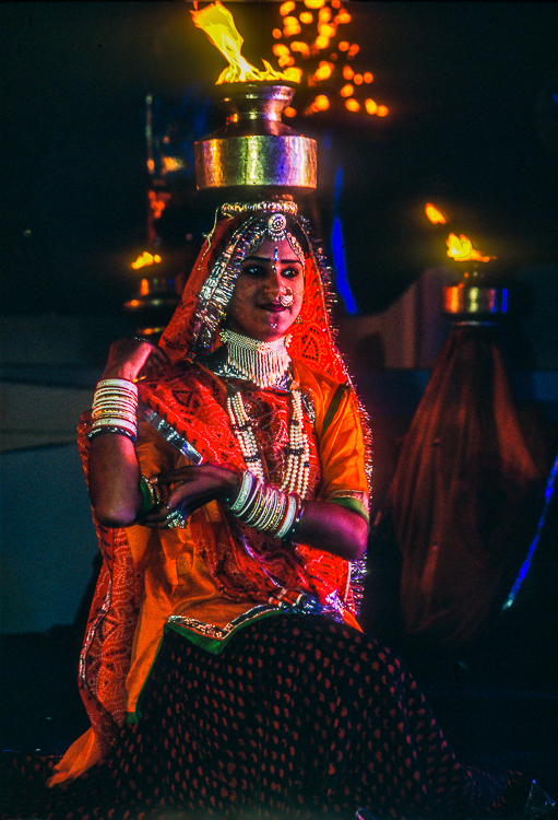 A performer at the Navratri festival, Gujarat, 2006