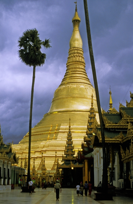 Shwe Dagon, the emblematic pagoda of Rangoon (Yangon)