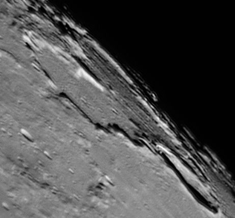 moon0068 19-07-14 22-55-14.JPG