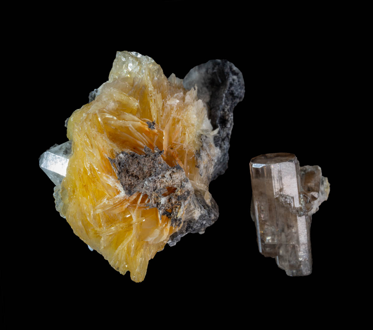 Phosgenite and matlockite from Wallclose Mine, Bage Mine